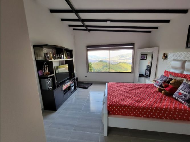Casa de 3 alcobas en venta en Belén Rincón, Medellín, 150 m² · foto 3 de 22