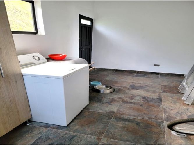Casa de 3 alcobas en venta en Belén Rincón, Medellín, 150 m² · foto 12 de 22