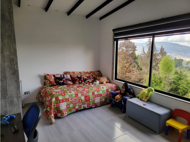 Casa de 3 alcobas en venta en Belén Rincón, Medellín, 150 m² · foto 14 de 22