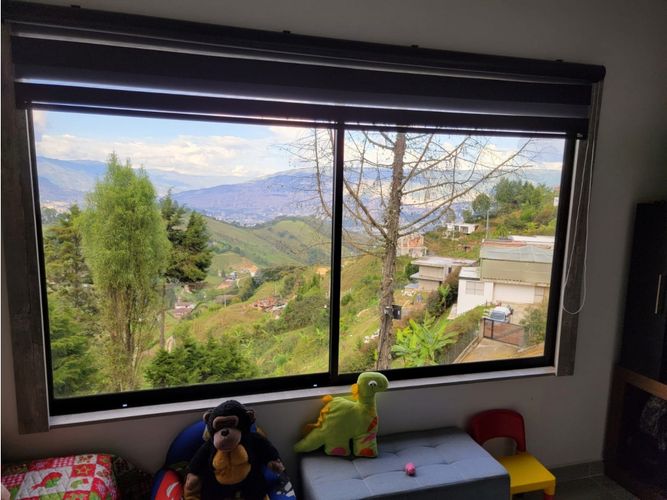 Casa de 3 alcobas en venta en Belén Rincón, Medellín, 150 m² · foto 17 de 22