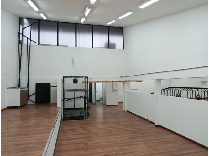 Local en arriendo en La Esmeralda, Itagüí, 238 m² · foto 5 de 9