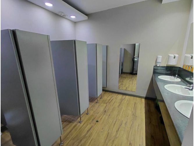 Oficina en arriendo en La Esmeralda, Itagüí, 681 m² · foto 9 de 13