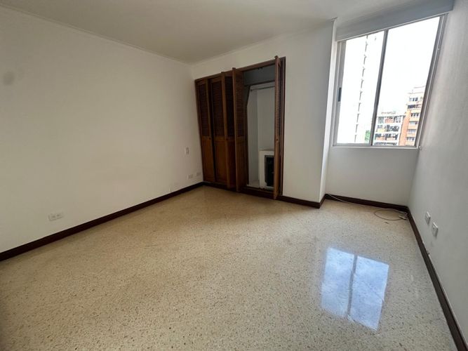 Apartamento de 4 alcobas en venta en Las Acacias, Medellín, 170 m² · foto 19 de 24