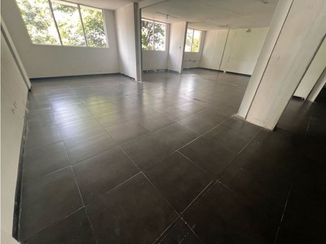 Edificio en arriendo en San Vicente, Cali, 1100 m² · foto 18 de 24