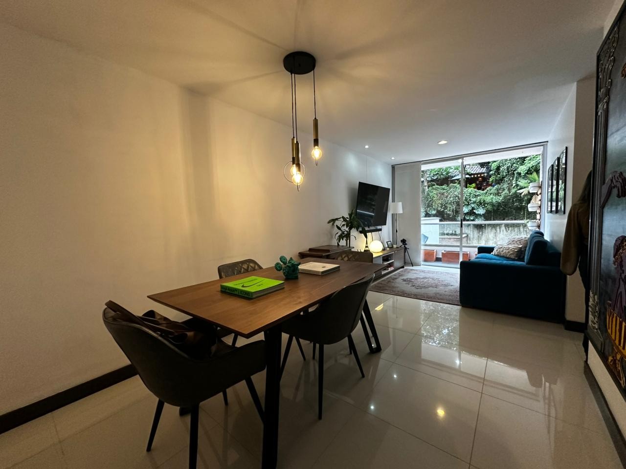 Apartamento en venta en Loma Del Chocho, Envigado · foto 2 de 9