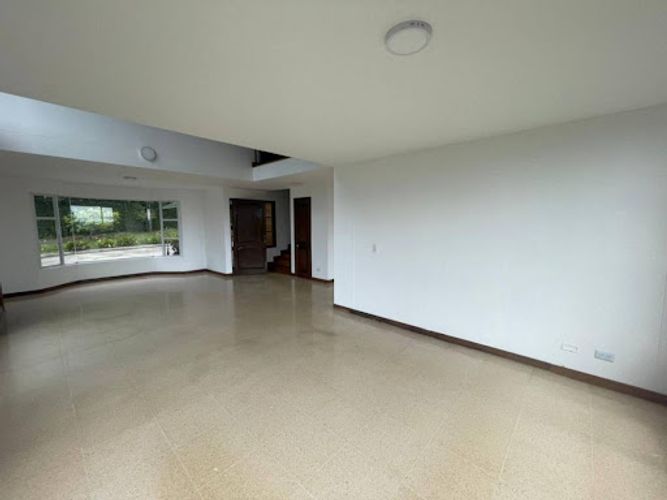 Casa de 6 alcobas en venta en Loma Del Escobero, El Retiro, 350 m² · foto 9 de 20