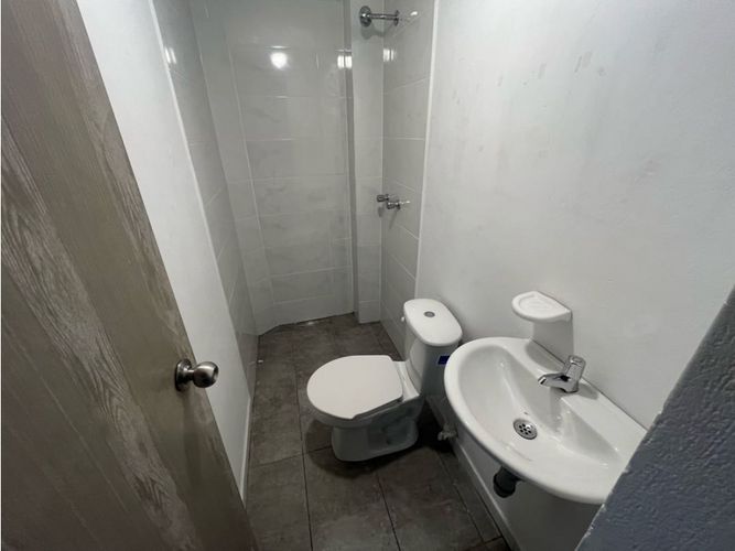 Local en arriendo en Zona Centro, Envigado, 100 m² · foto 2 de 7