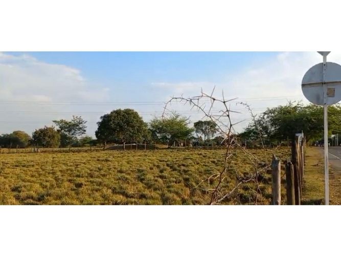 Lote en venta en Pance, Cali, 26759 m² · foto 2 de 5