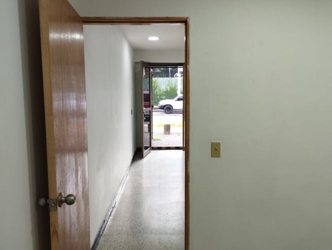 Local en arriendo en Carlos E Restrepo, Medellín, 40 m² · foto 4 de 11