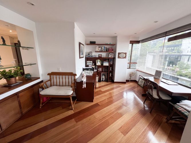 Apartamento de 3 alcobas en arriendo en Santa Barbara Alta, Bogotá, 278 m² · foto 4 de 13