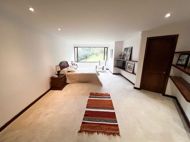 Apartamento de 3 alcobas en arriendo en Santa Barbara Alta, Bogotá, 278 m² · foto 8 de 13