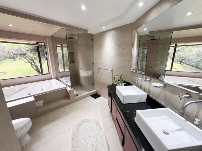 Apartamento de 3 alcobas en arriendo en Santa Barbara Alta, Bogotá, 278 m² · foto 10 de 13
