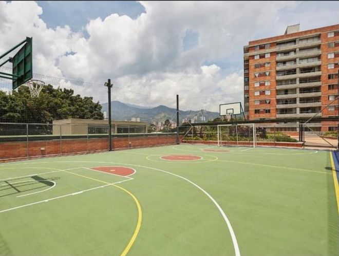 Apartamento en venta en Suramérica, Itagüí · foto 11 de 24
