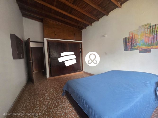 Casa de 6 alcobas en venta en La Castellana, Medellín, 253 m² · foto 13 de 23