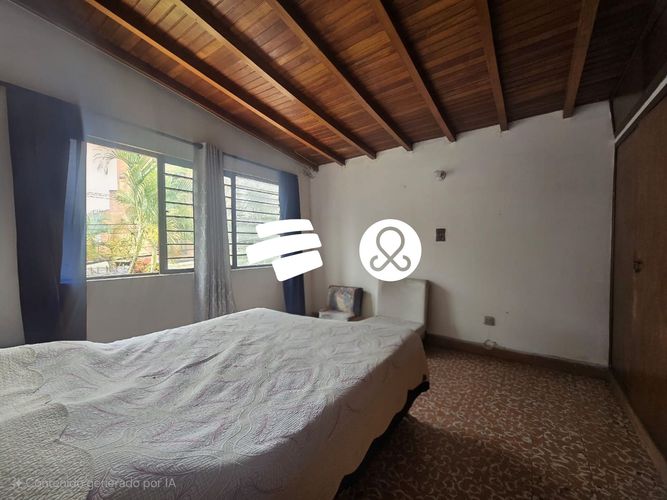 Casa de 6 alcobas en venta en La Castellana, Medellín, 253 m² · foto 14 de 23