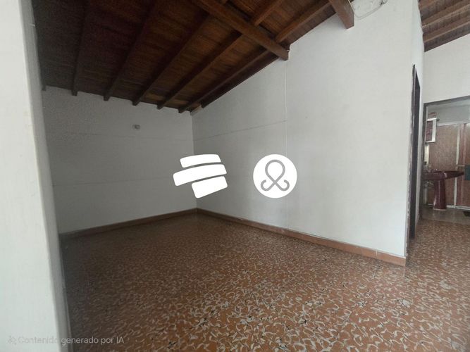 Casa de 6 alcobas en venta en La Castellana, Medellín, 253 m² · foto 16 de 23