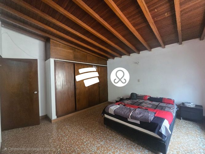 Casa de 6 alcobas en venta en La Castellana, Medellín, 253 m² · foto 21 de 23