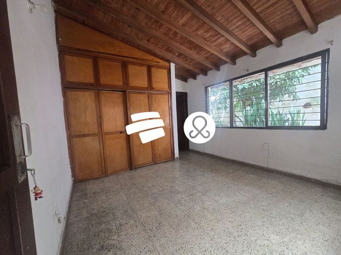 Casa de 6 alcobas en venta en La Castellana, Medellín, 253 m² · foto 22 de 23