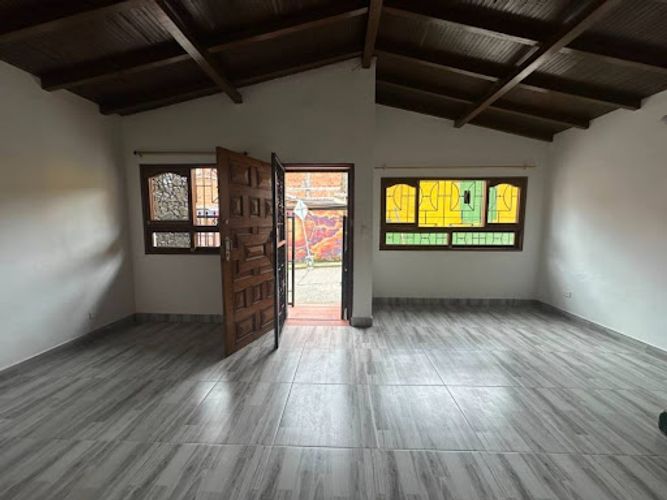 Casa de 5 alcobas en venta en El Carmen, El Retiro, 200 m² · foto 2 de 12