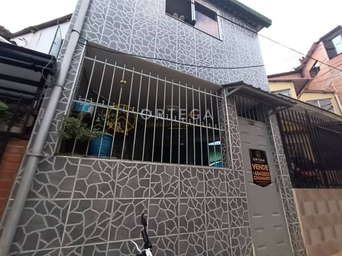 Casa de 4 alcobas en venta en San Bernardo, Floridablanca, 74 m² · foto 2 de 18