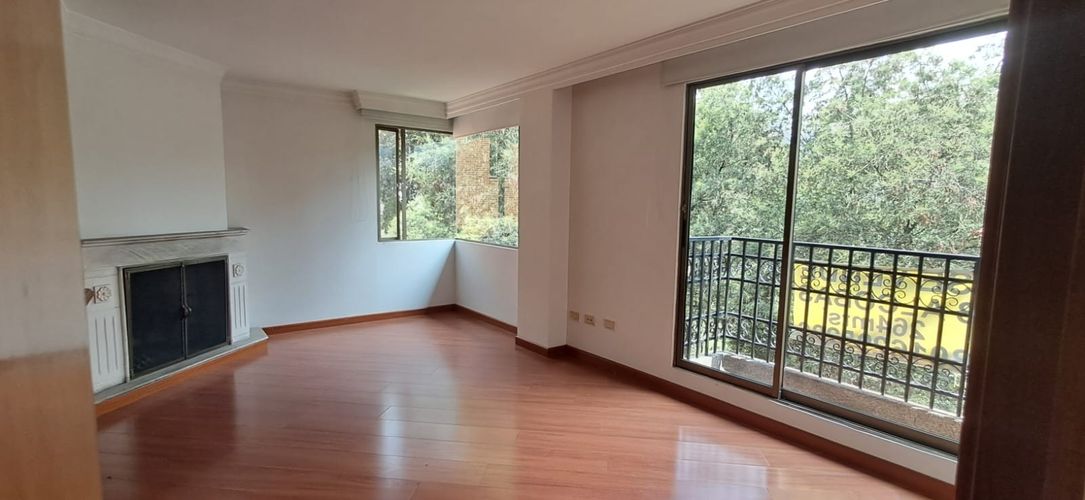 Apartamento de 3 alcobas en venta en San Patricio, Bogotá, 246 m² · foto 4 de 24