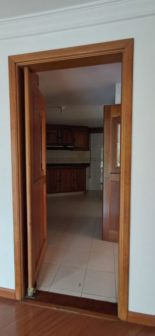 Apartamento de 3 alcobas en venta en San Patricio, Bogotá, 246 m² · foto 15 de 24