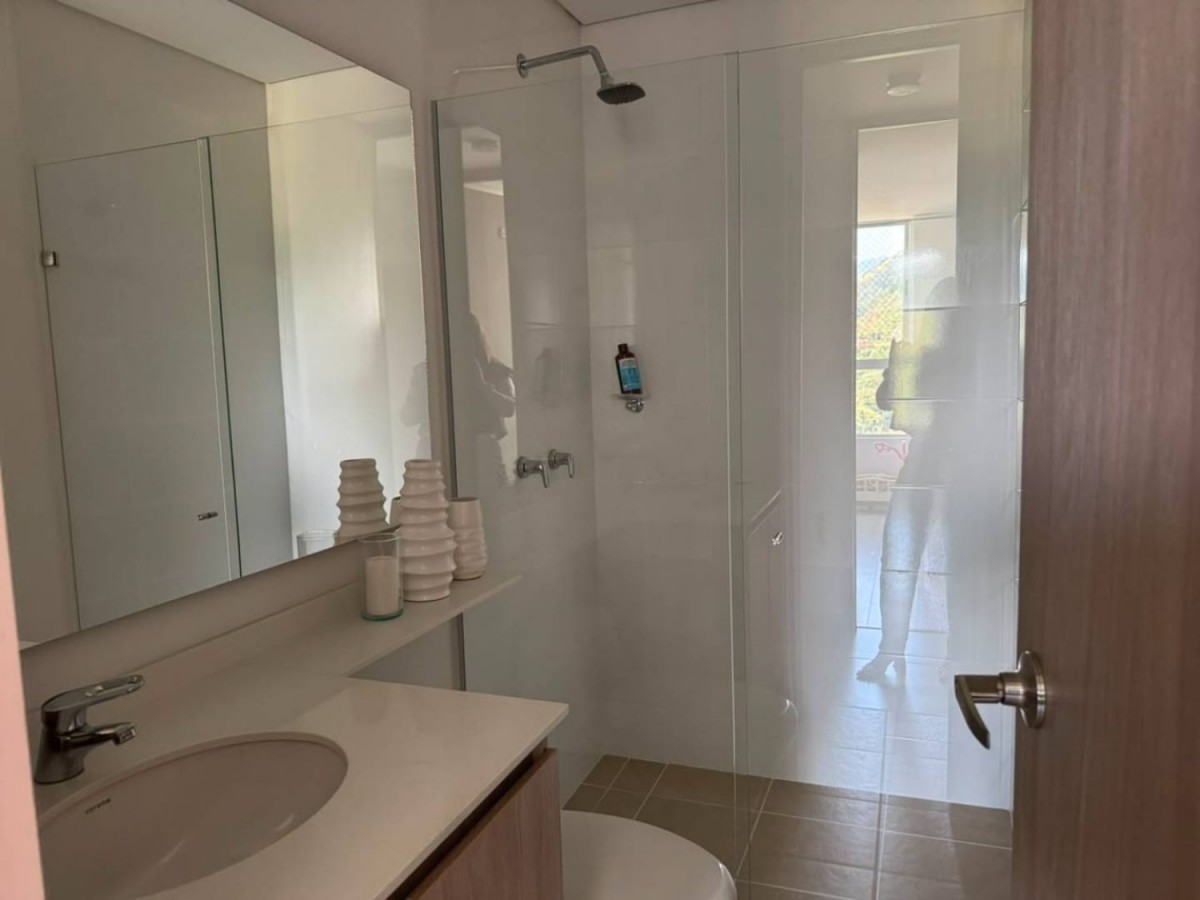 Apartamento en venta en El Salado, Envigado · foto 22 de 24