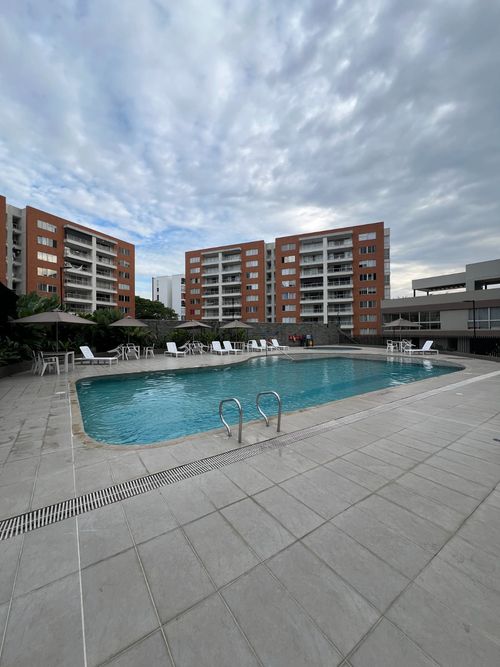 Apartamento de 3 alcobas en venta en Valle Del Lili, Cali, 97 m² · foto 2 de 24