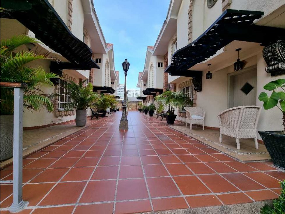 Casa en venta en Altos Del Limon, Barranquilla · foto 2 de 24
