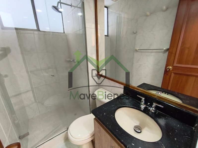 Apartamento en arriendo en El Poblado, Medellín · foto 5 de 13
