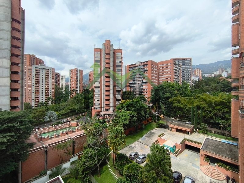 Apartamento en arriendo en El Poblado, Medellín · foto 8 de 13
