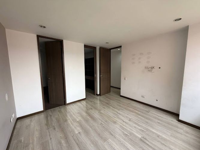 Apartamento de 3 alcobas en arriendo en Los Balsos, Medellín, 92 m² · foto 11 de 12
