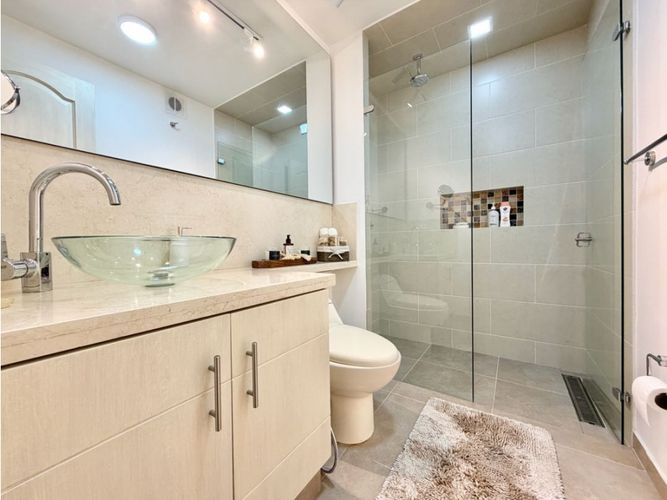 Apartamento de 3 alcobas en venta en Chico Norte, Bogotá, 230 m² · foto 12 de 17