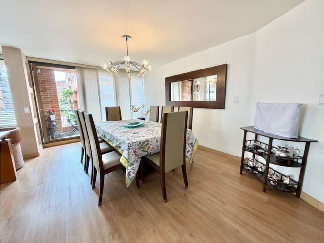 Apartamento de 3 alcobas en venta en Chico Norte, Bogotá, 230 m² · foto 16 de 17