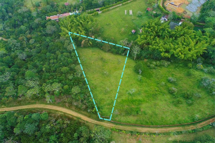 Lote en venta en La Buitrera, Cali, 5152 m² · foto 4 de 13