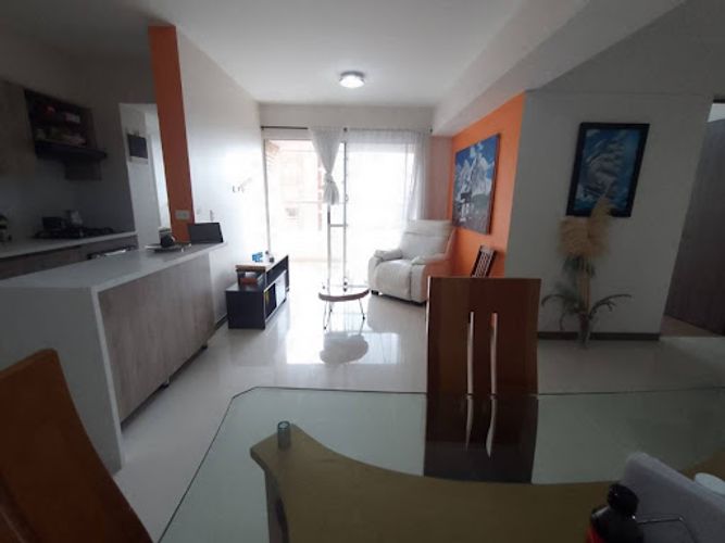 Apartamento de 3 alcobas en venta en Asdesillas, Sabaneta, 74 m² · foto 3 de 21