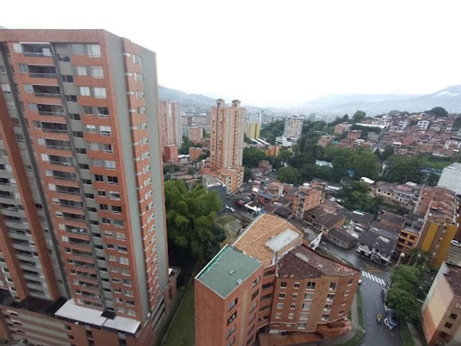 Apartamento de 3 alcobas en venta en Asdesillas, Sabaneta, 74 m² · foto 13 de 21