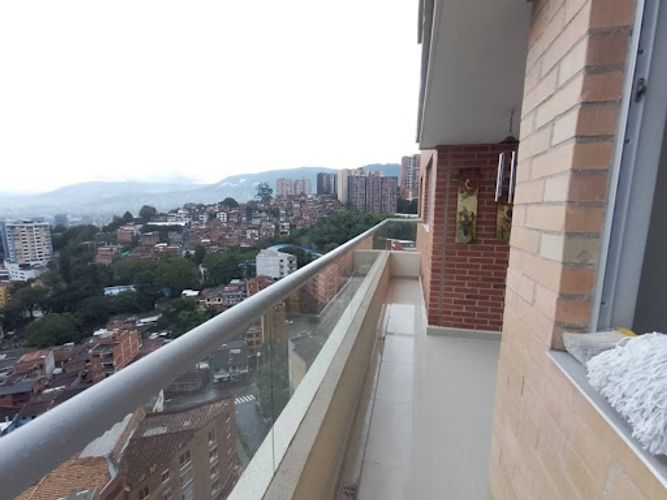 Apartamento de 3 alcobas en venta en Asdesillas, Sabaneta, 74 m² · foto 18 de 21