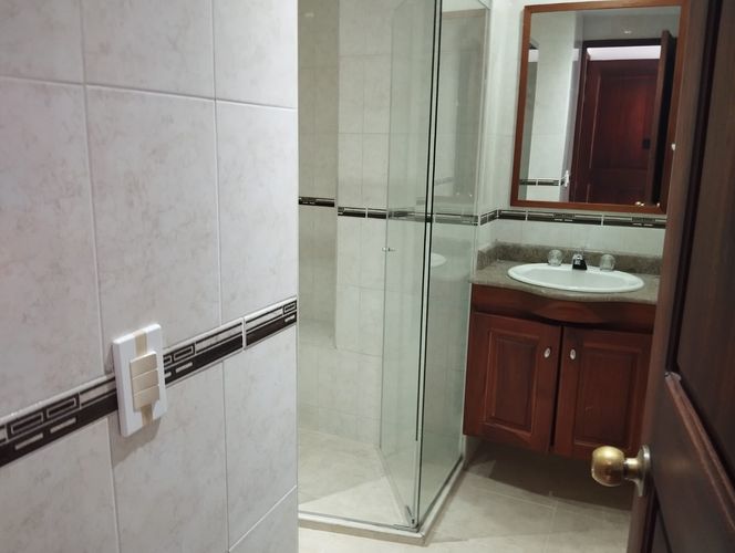 Apartamento de 3 alcobas en arriendo en Laureles, Medellín, 105 m² · foto 2 de 19