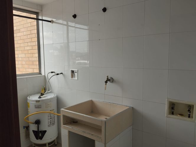 Apartamento de 3 alcobas en arriendo en Laureles, Medellín, 105 m² · foto 12 de 19