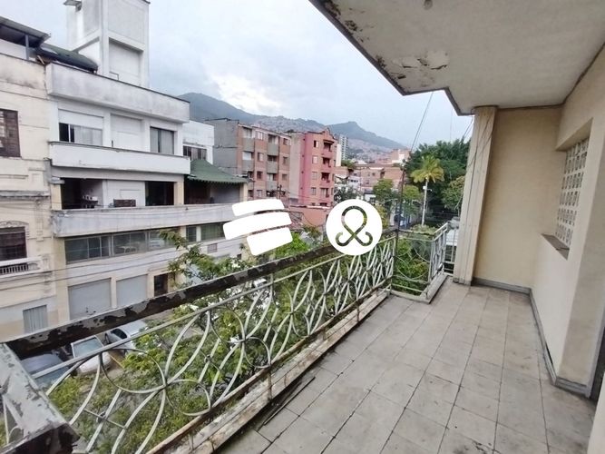 Edificio en venta en Prado, Medellín, 654 m² · foto 3 de 24
