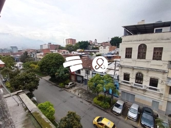 Edificio en venta en Prado, Medellín, 654 m² · foto 22 de 24