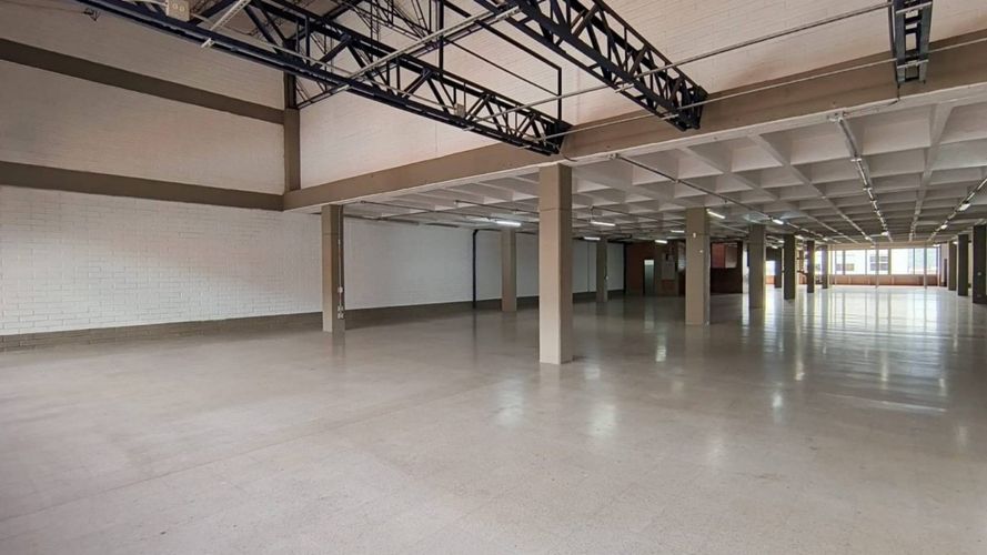 Local en arriendo en El Poblado, Medellín, 870 m² · foto 7 de 8