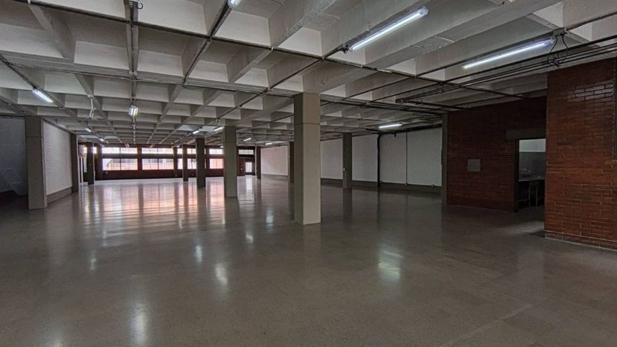 Local en arriendo en El Poblado, Medellín, 870 m² · foto 8 de 8