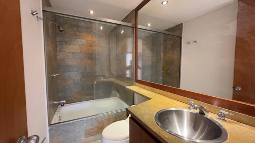 Apartamento en arriendo en Loma De Los Gonzalez, Medellín · foto 19 de 24