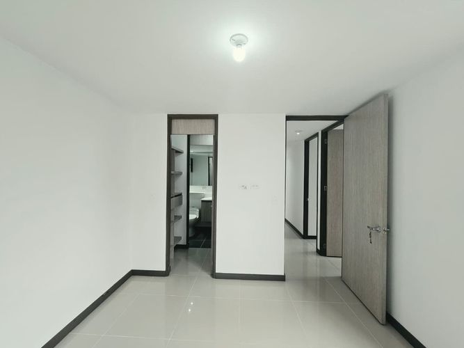 Apartamento de 3 alcobas en arriendo en Belén, Medellín, 77 m² · foto 13 de 20