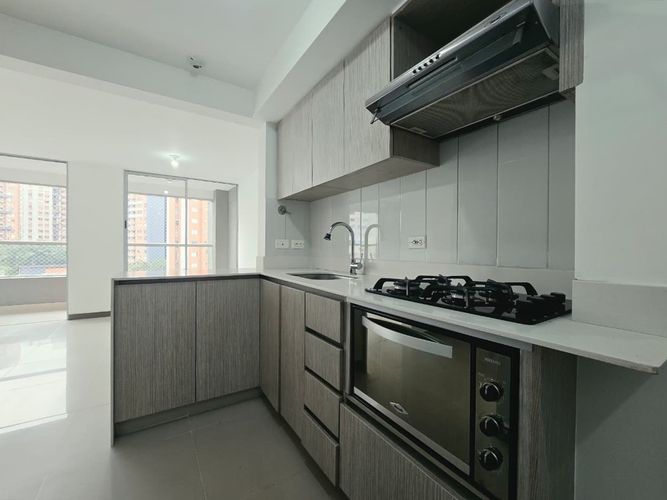 Apartamento de 3 alcobas en arriendo en Belén, Medellín, 77 m² · foto 11 de 20