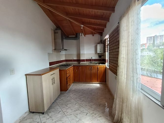 Apartamento de 2 alcobas en arriendo en El Porvenir, Rionegro, 58 m² · foto 2 de 14