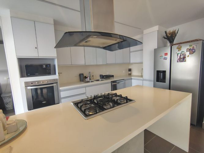 Apartamento de 3 alcobas en arriendo en El Poblado, Medellín, 165 m² · foto 6 de 20