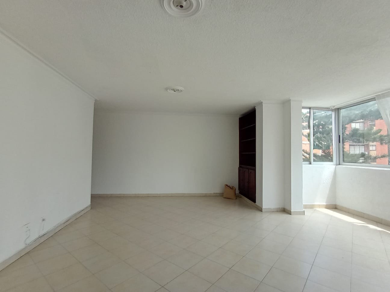 Apartamento en arriendo en Laureles, Medellín · foto 3 de 19